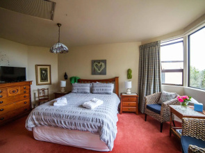 Oamaru House Bed and Breakfast