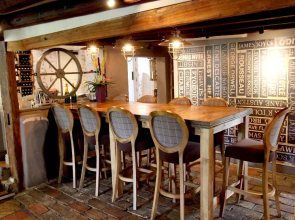 The Crown at Playhatch