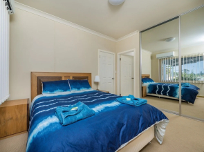 Seafront Unit 50