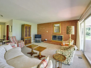 Fifties Beaufort Home w/ Patio, On Newport River!