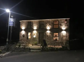 Queen Matilda Country Inn