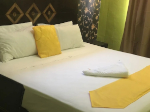 Airport Junction Guest Inn