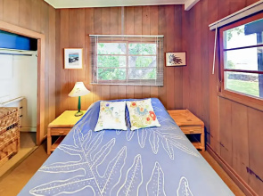 Idyllic 1br Oceanfront 1 Bedroom Cottage