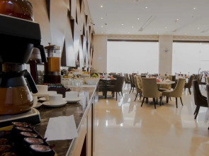 Signature Inn Deira - Free Parking