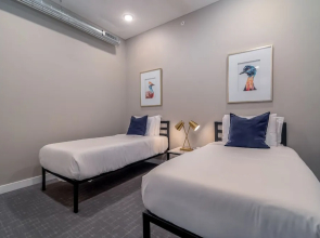 Des Moines Alluring 2BD 2BA Downtown Apartment