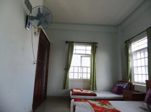 Eena Hotel