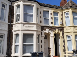 The Hazel Oak Apartment