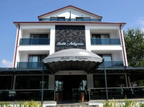 Antigonia Boutique Hotel