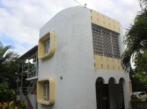 Apartment With 2 Bedrooms in Pereybere, With Enclosed Garden - 200 m F