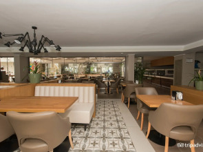 Sun City Apartments & Hotel