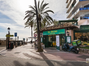 Central location, next to the beach at Golden Mile 208