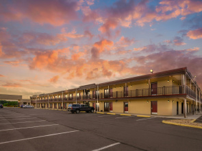 Red Roof Inn Staunton