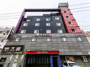 Jincheon Palace