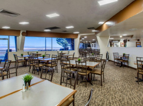 Quality Inn View of Lake Powell - Page