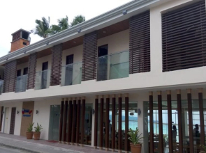 Shore Time Hotel