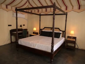 16 Bedouin Luxury Tents