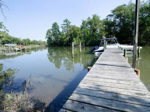 Urbanna Vacation Station - A Waterfront Oasis