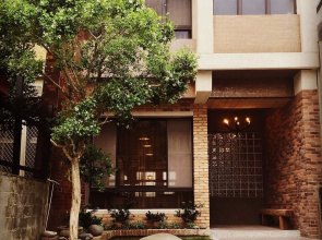 Lin's Inn