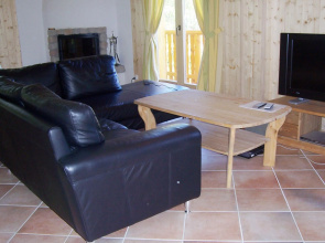 Spacious Chalet near Center of La Tzoumaz