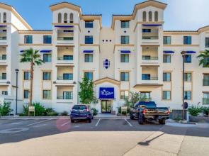 Resort Poolside Two Bedroom + Office and 2 Masters! 30 Night Minimum! by Redawning