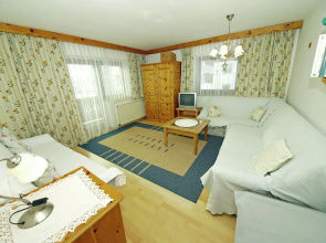 Lovely Apartment on Working Farm in Strass im Zillertal