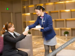 Lavande Hotel Hanshou Longyang International Plaza