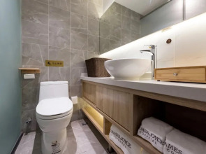 JAMES JOYCE COFFETEL(Yangqiao branch, Beijing South Railway Station)