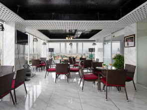 Crystal Hotel Da Nang