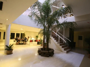 Cumeló Hotel