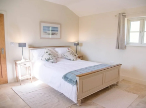 Hill Stables, Ufford