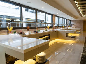 Emre Beach & Emre Hotel