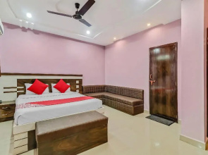 Hotel Royal by OYO Rooms