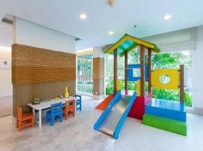 Baan San Ploen Condominium by Renvio