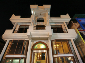 Hotel YKS