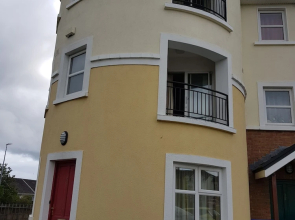 Stunning 6 Bed House With Private Garden in Galway