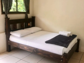 Le Petit Hotel
