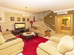 Paradise Town Villa ART