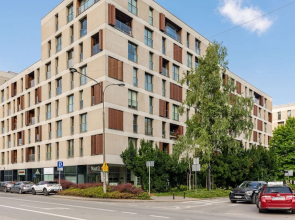 Apartment With Bathub by Renters