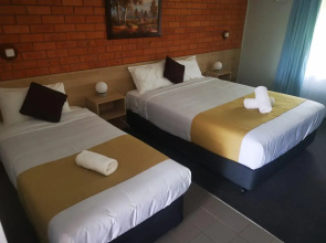 Castlereagh Motor Inn