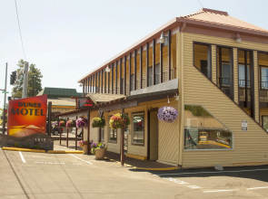 Dunes Motel