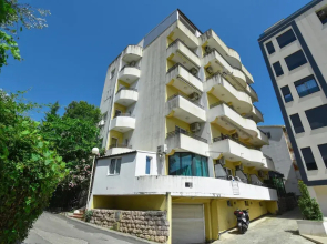 Studio With Balcony 4 min to Beach in Budva