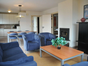 Apt w/ Fireplace & Garden