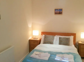 Central Station Apartment by Paymán Club