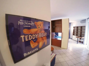 New, Spacious, Bright, Elegant Loft Apartment With Balcony. Opposite the Hospital S. Orsola