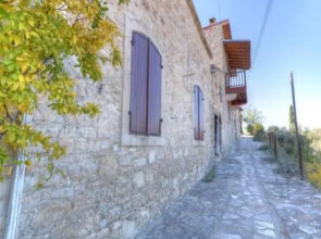 Guest House 2 Bedrooms 1 Bathroom Lofou