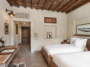 Отель Al Seef Heritage Hotel Dubai, Curio Collection by Hilton