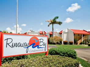 Runaway Bay Resort by BBG