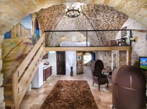 Karo Mansion