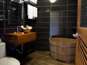 Yi-He Golden Homestay