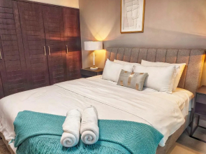 SuperHost - Fountain View Stylish Apt With Spacious Terrace